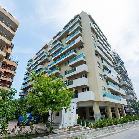 Royal Moonlight Apartment Mamaia Exteriör bild