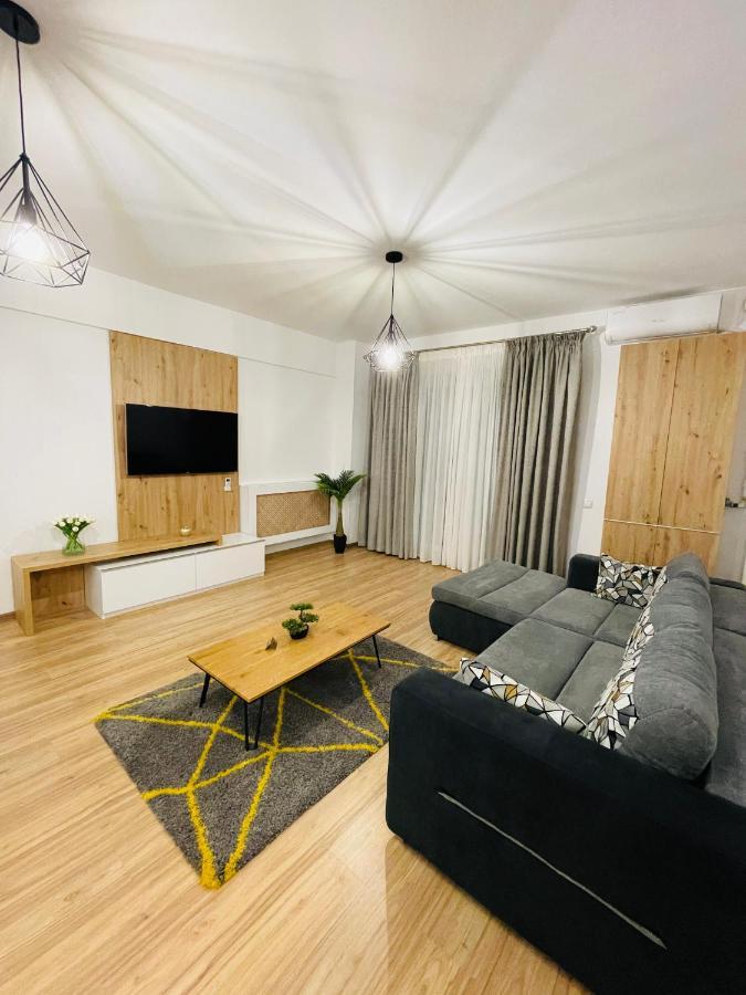 Royal Moonlight Apartment Mamaia Exteriör bild